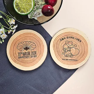 모멘트 우드 패턴 컵받침